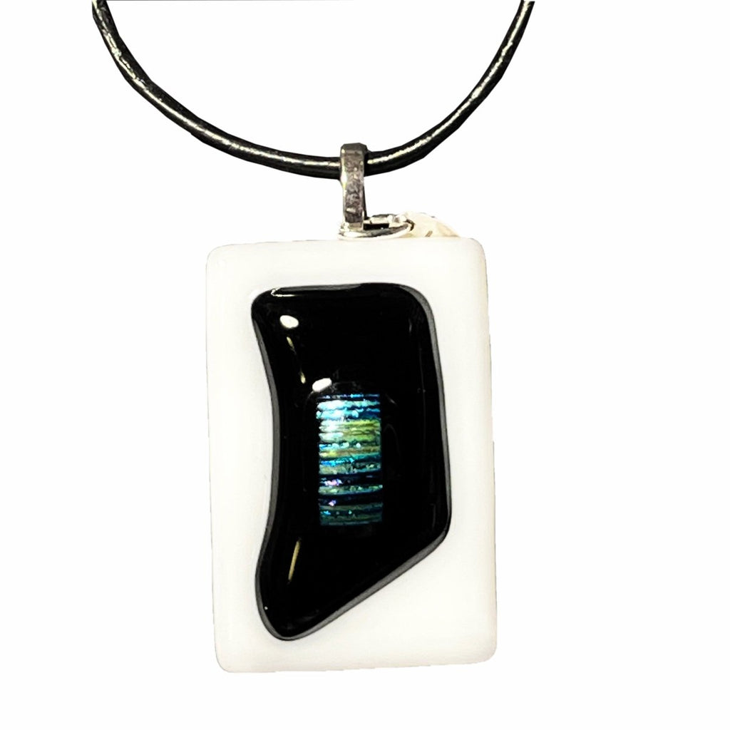 Pendentif blanc et noir en verre fusionné N°9 - Nos Colonnes